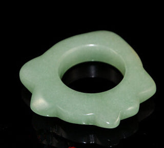 New arrival handmade carved green Aventurine massage guahsa ring,stone guasha health tool